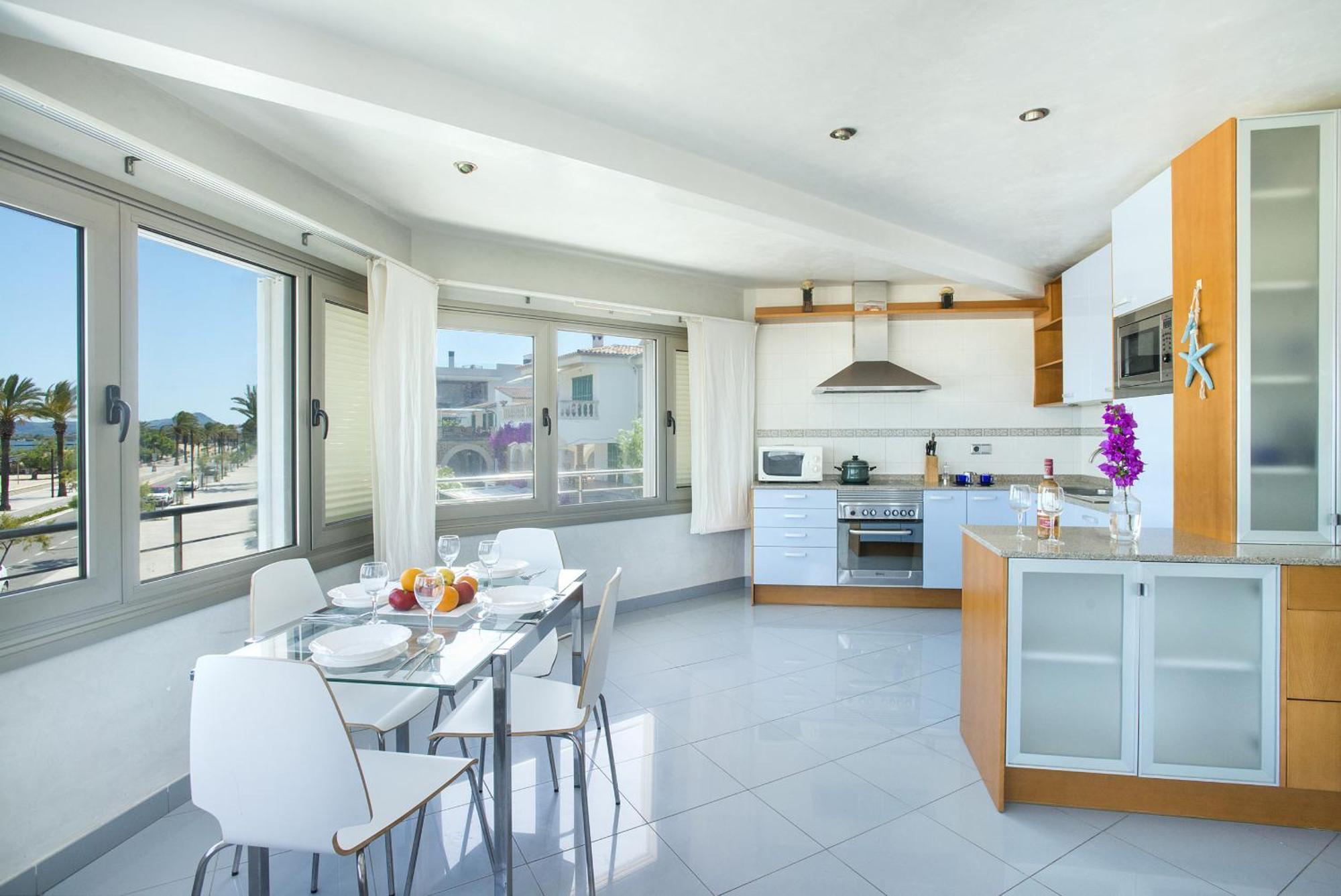 Apartment Magnifics With Sea View By Js Port de Pollenca